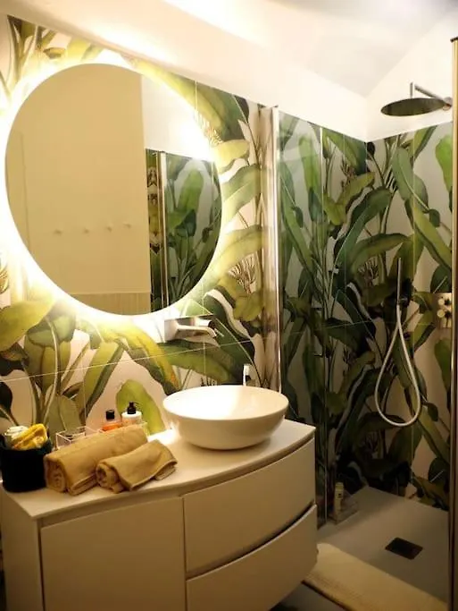 Apartment Domuslatina Monti - Luxury Stay In The Heart Of Rome Italy